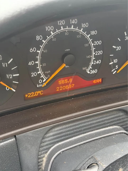 1999 Mercedes-Benz W210 E-Class - Image 10 of 10