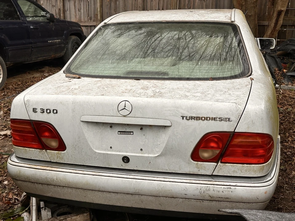 1999 Mercedes-Benz W210 E-Class - Image 2 of 5