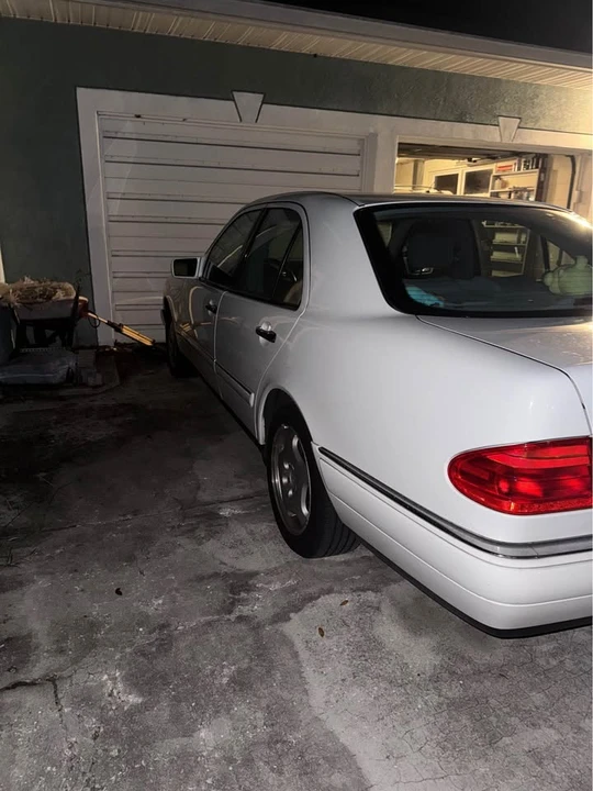 1999 Mercedes-Benz W210 E-Class - Image 8 of 16
