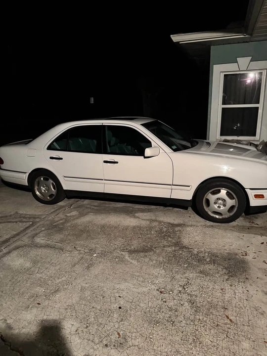 1999 Mercedes-Benz W210 E-Class - Image 3 of 16