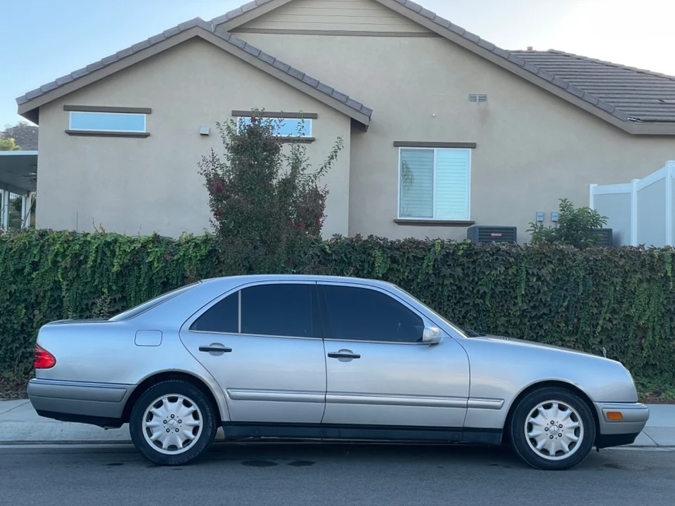 1999 Mercedes-Benz W210 E-Class - Image 11 of 20