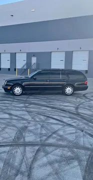 1999 Mercedes-Benz E-Class E 320 AWD Wagon 4D