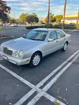 1999 Mercedes-Benz E-Class E 320 Sedan 4D