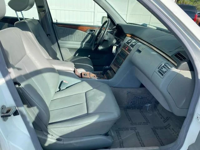 1999 Mercedes-Benz W210 E-Class - Image 8 of 12