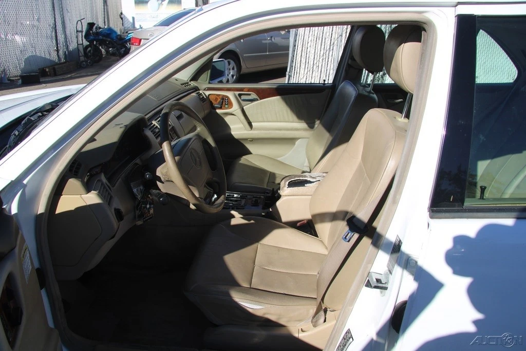 1999 Mercedes-Benz W210 E-Class - Image 13 of 21
