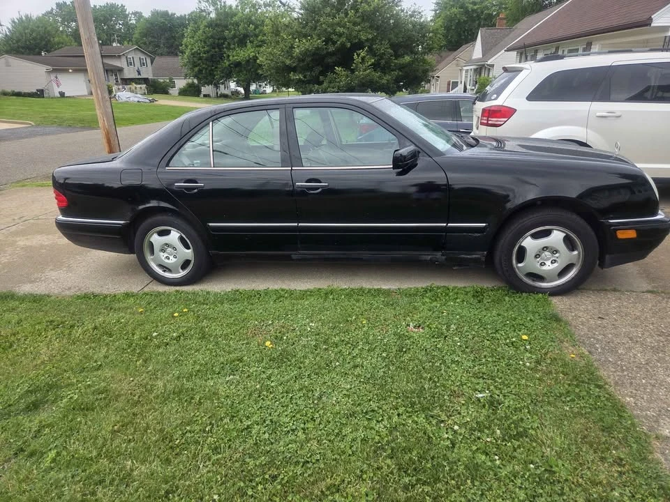 1999 Mercedes-Benz W210 E-Class - Image 2 of 20