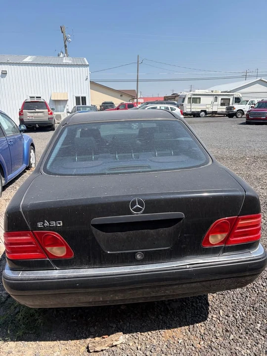1999 Mercedes-Benz W210 E-Class - Image 4 of 4