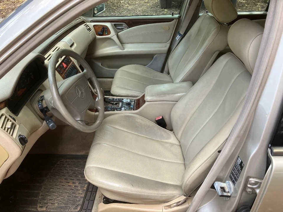 1999 Mercedes-Benz W210 E-Class - Image 12 of 19