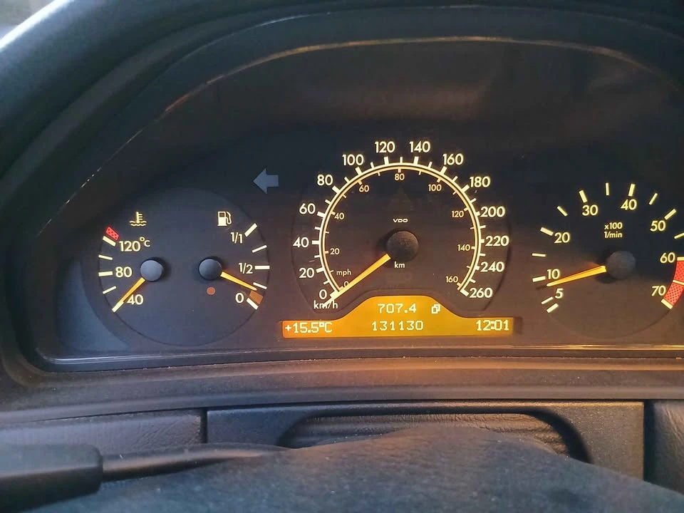1999 Mercedes-Benz W210 E-Class - Image 2 of 5