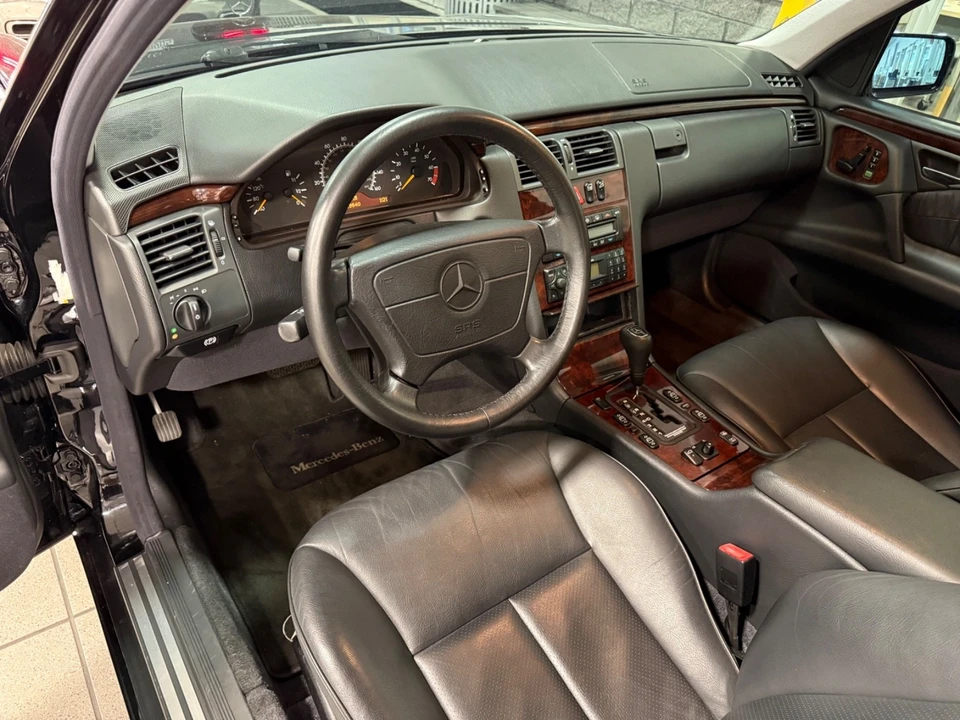 1999 Mercedes-Benz W210 E-Class - Image 13 of 21