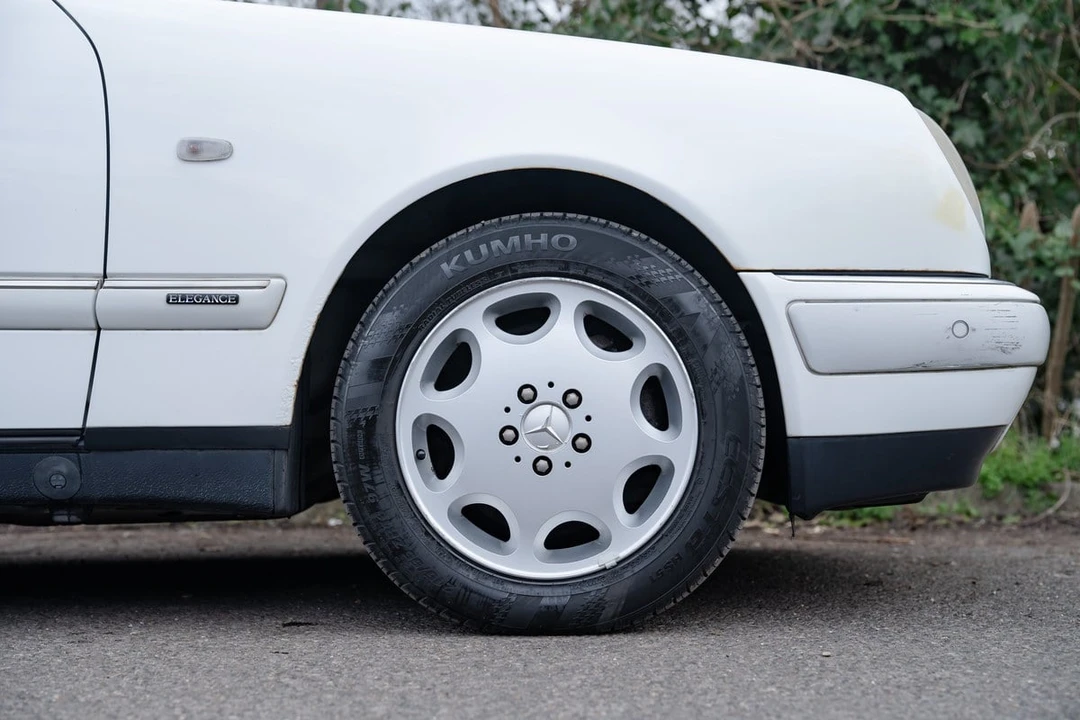 1999 Mercedes-Benz W210 E-Class - Image 23 of 30