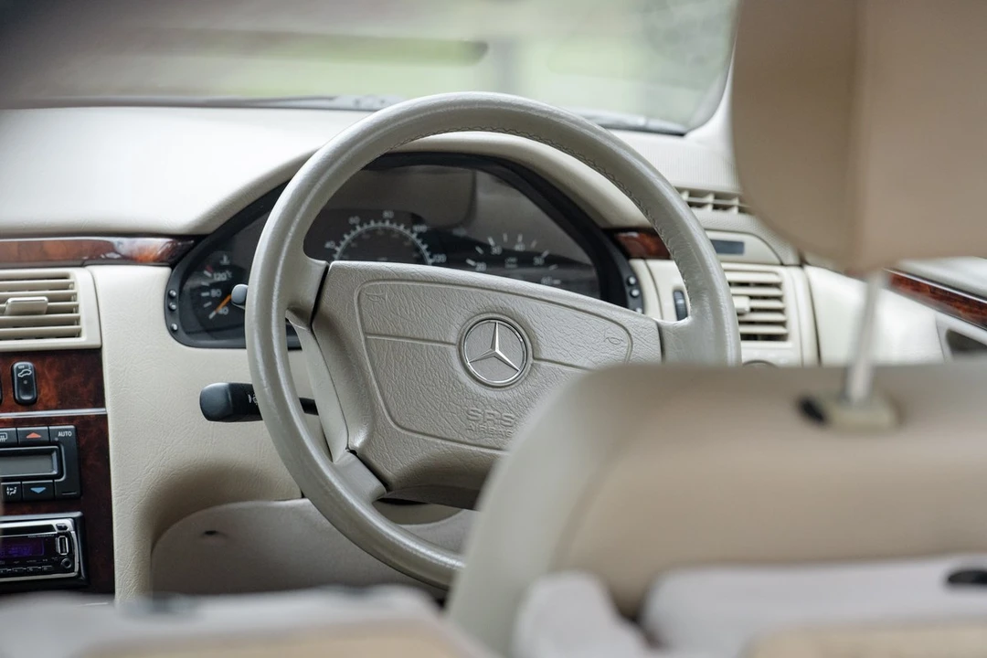 1999 Mercedes-Benz W210 E-Class - Image 26 of 30