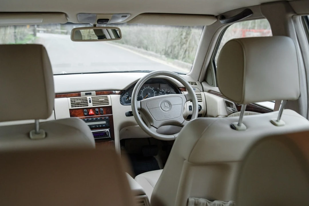 1999 Mercedes-Benz W210 E-Class - Image 27 of 30