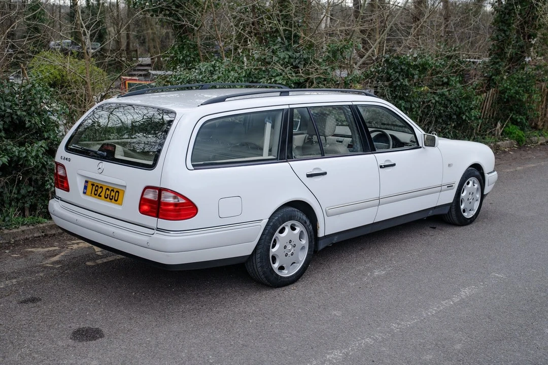 1999 Mercedes-Benz W210 E-Class - Image 17 of 30