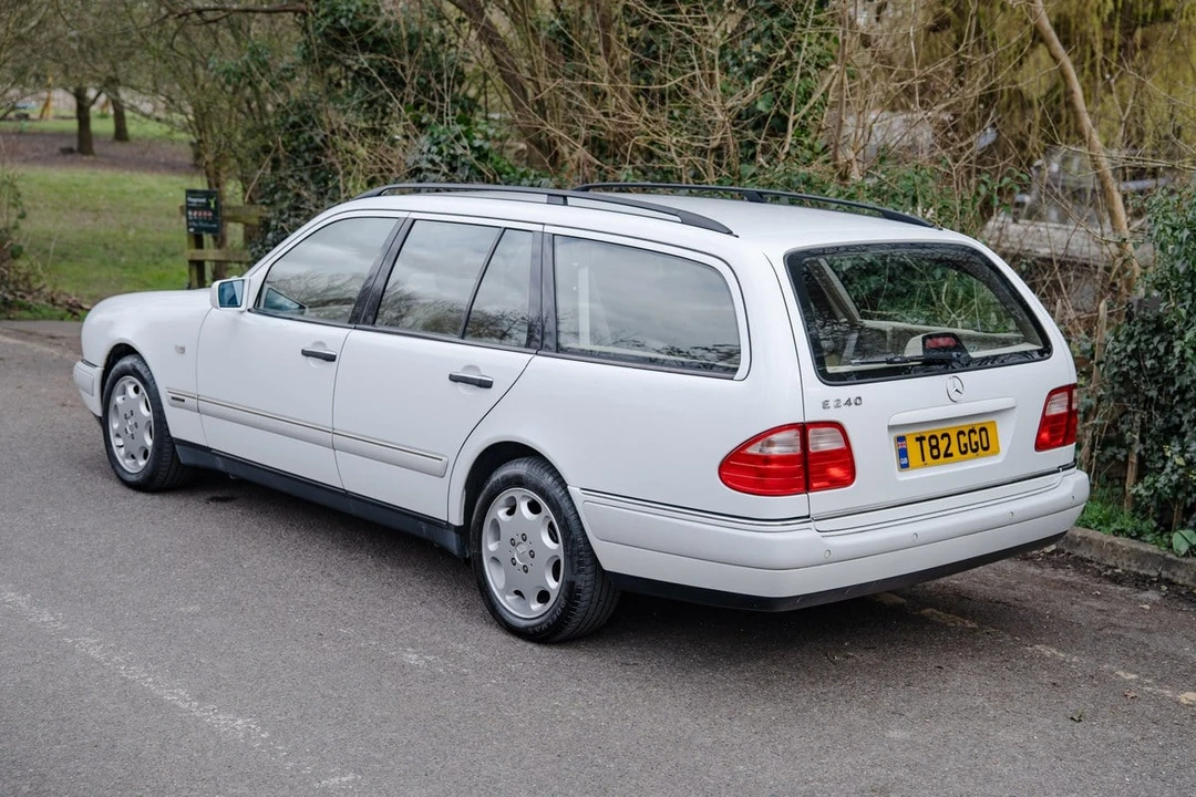 1999 Mercedes-Benz W210 E-Class - Image 13 of 30