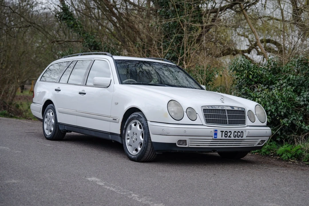 1999 Mercedes-Benz W210 E-Class - Image 2 of 30