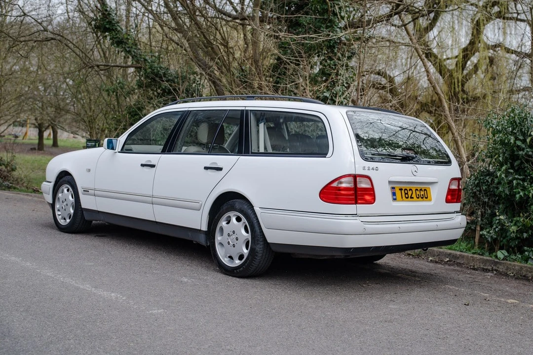 1999 Mercedes-Benz W210 E-Class - Image 12 of 30