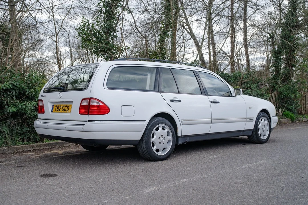 1999 Mercedes-Benz W210 E-Class - Image 16 of 30