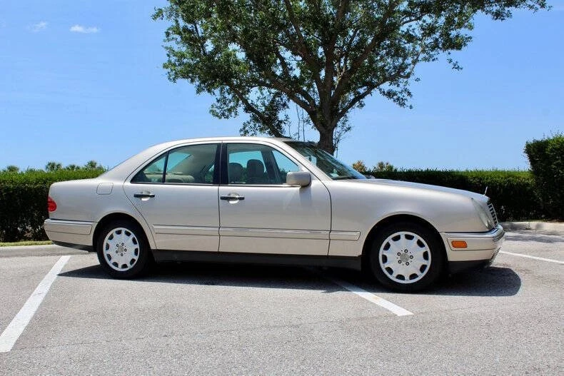 1999 Mercedes-Benz W210 E-Class - Image 3 of 12