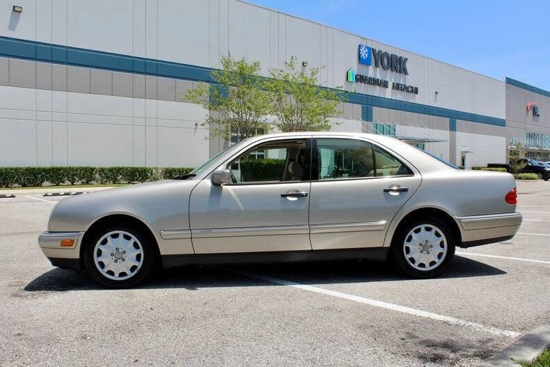 1999 Mercedes-Benz W210 E-Class - Image 9 of 12