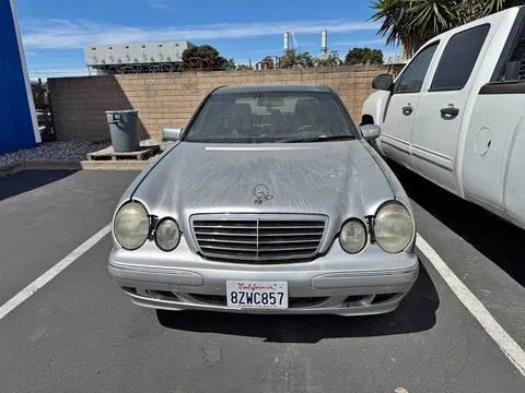 1999 Mercedes-Benz E300