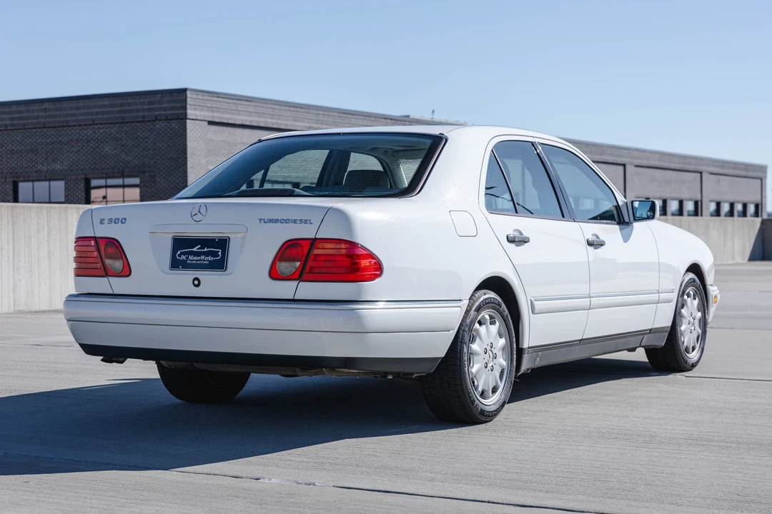 1999 Mercedes-Benz W210 E-Class - Image 16 of 31