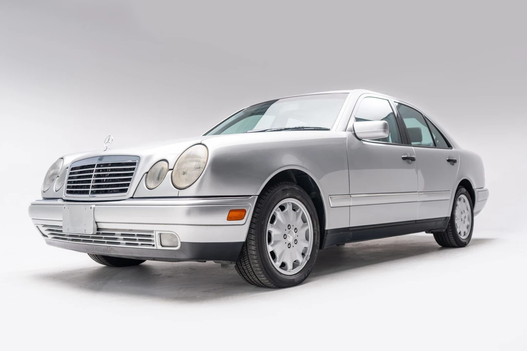 1999 Mercedes-Benz W210 E-Class - Image 2 of 31