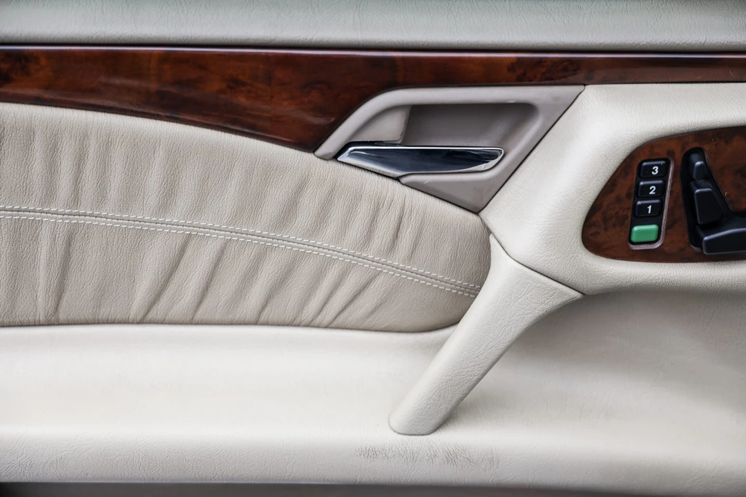 1999 Mercedes-Benz W210 E-Class - Image 24 of 31