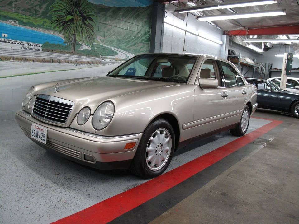 1999 Mercedes-Benz W210 E-Class - Image 2 of 31