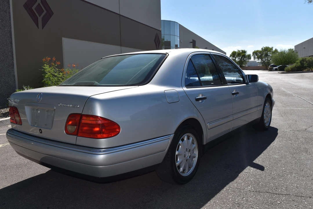 1999 Mercedes-Benz W210 E-Class - Image 11 of 31