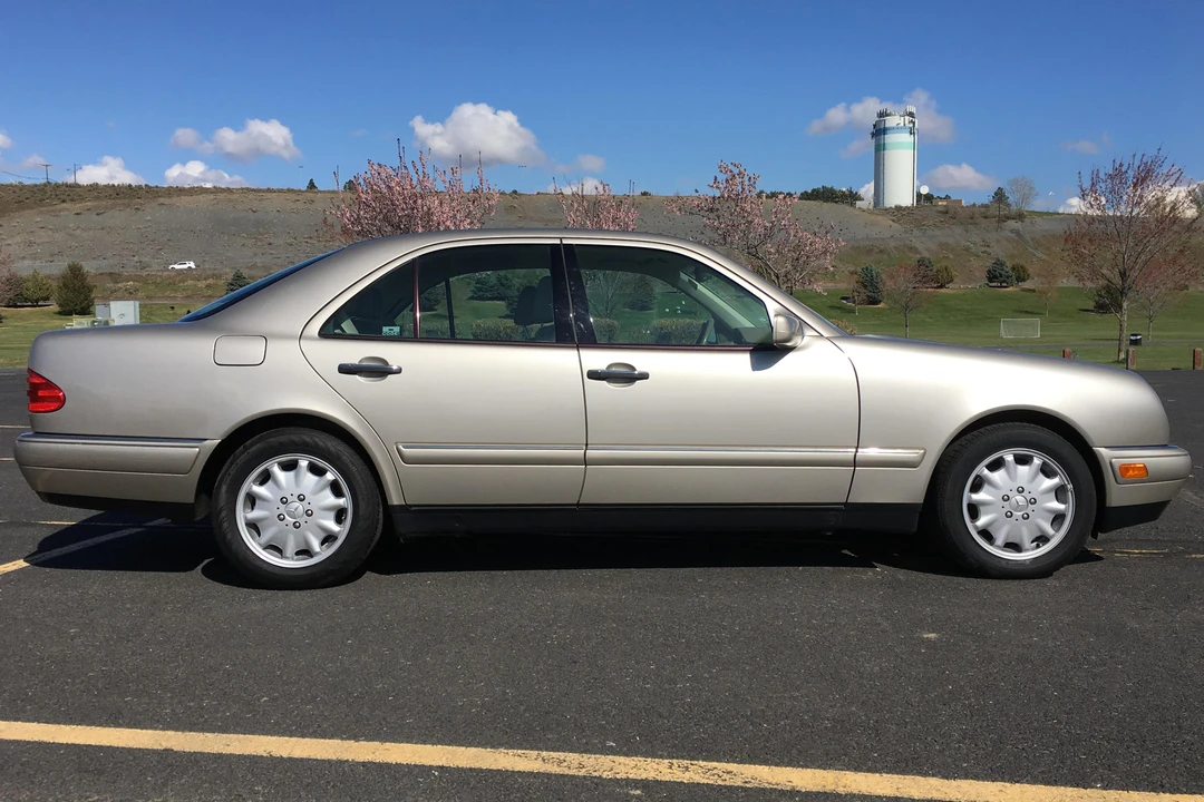 1999 Mercedes-Benz W210 E-Class - Image 3 of 31