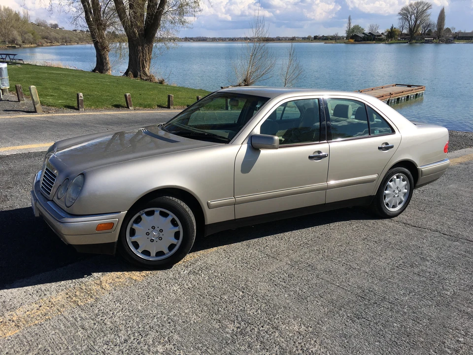 1999 Mercedes-Benz W210 E-Class - Image 13 of 31