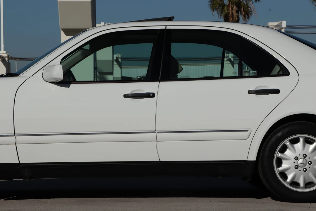 1999 Mercedes-Benz W210 E-Class - Image 26 of 31