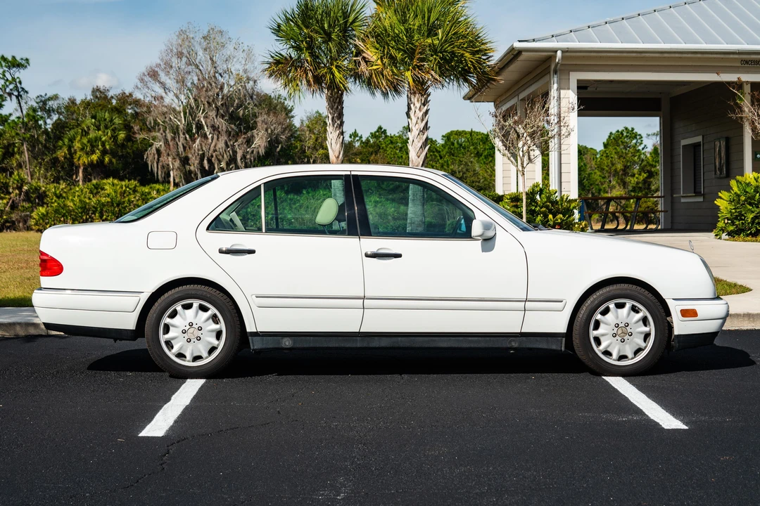1999 Mercedes-Benz W210 E-Class - Image 25 of 31
