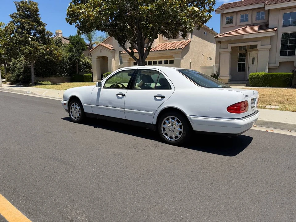 1999 Mercedes-Benz W210 E-Class - Image 3 of 12