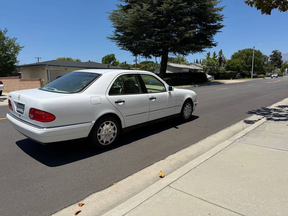 1999 Mercedes-Benz W210 E-Class - Image 4 of 12