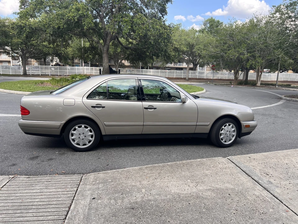 1999 Mercedes-Benz W210 E-Class - Image 12 of 31