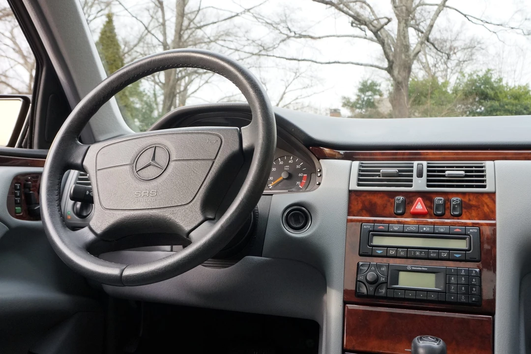 1999 Mercedes-Benz W210 E-Class - Image 27 of 31