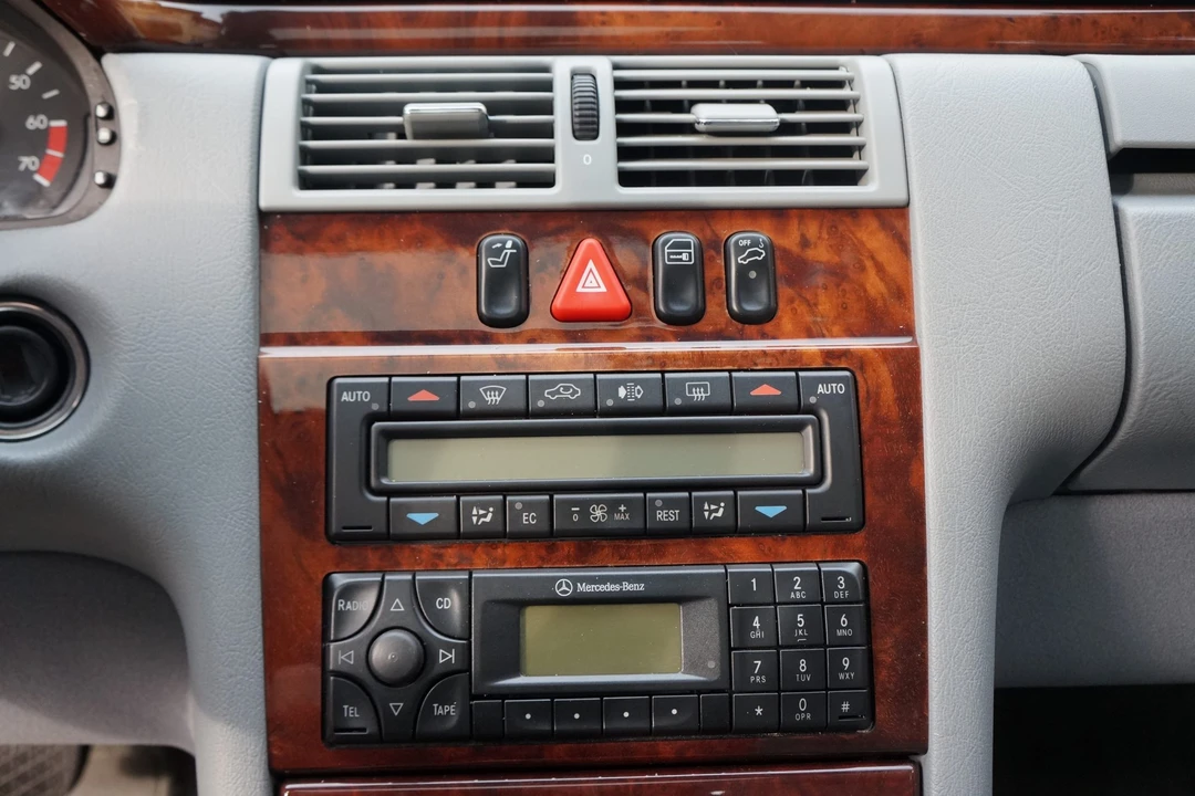 1999 Mercedes-Benz W210 E-Class - Image 28 of 31