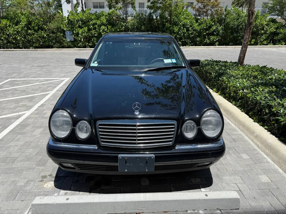 1999 Mercedes-Benz W210 E-Class - Image 2 of 9
