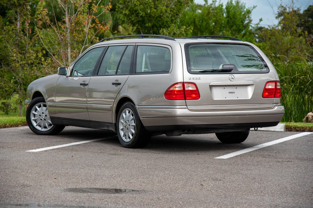 1999 Mercedes-Benz W210 E-Class - Image 13 of 31