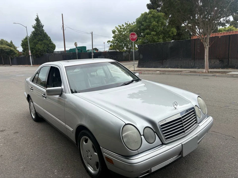 1999 Mercedes-Benz W210 E-Class - Image 2 of 9