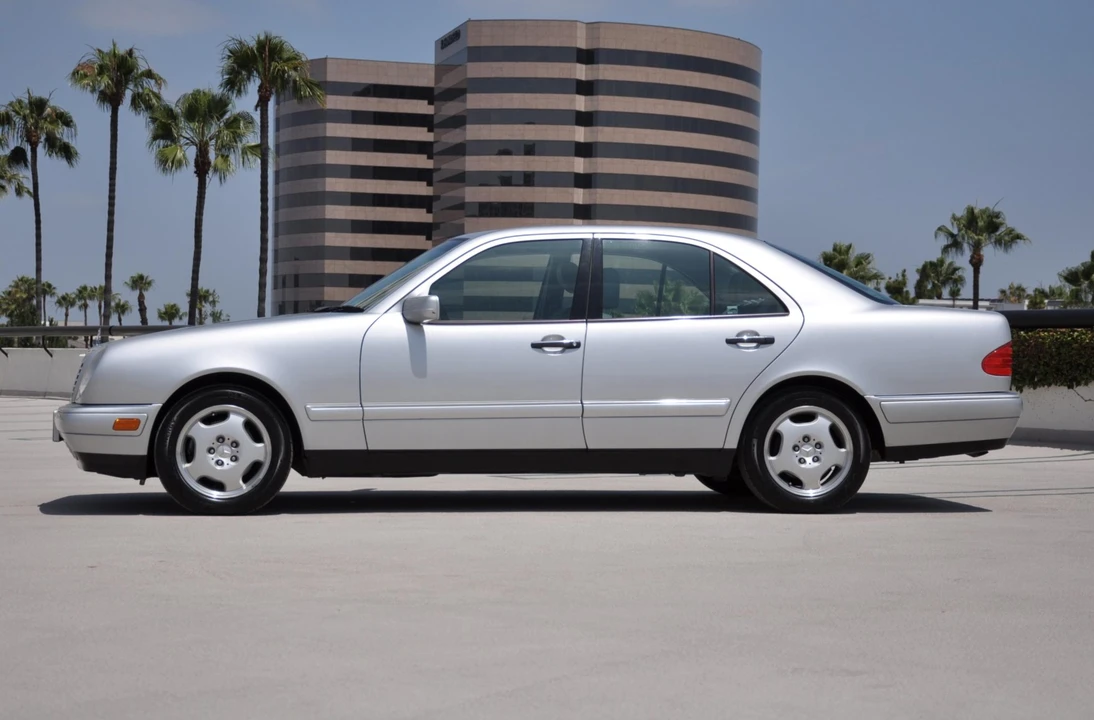 1999 Mercedes-Benz W210 E-Class - Image 12 of 31