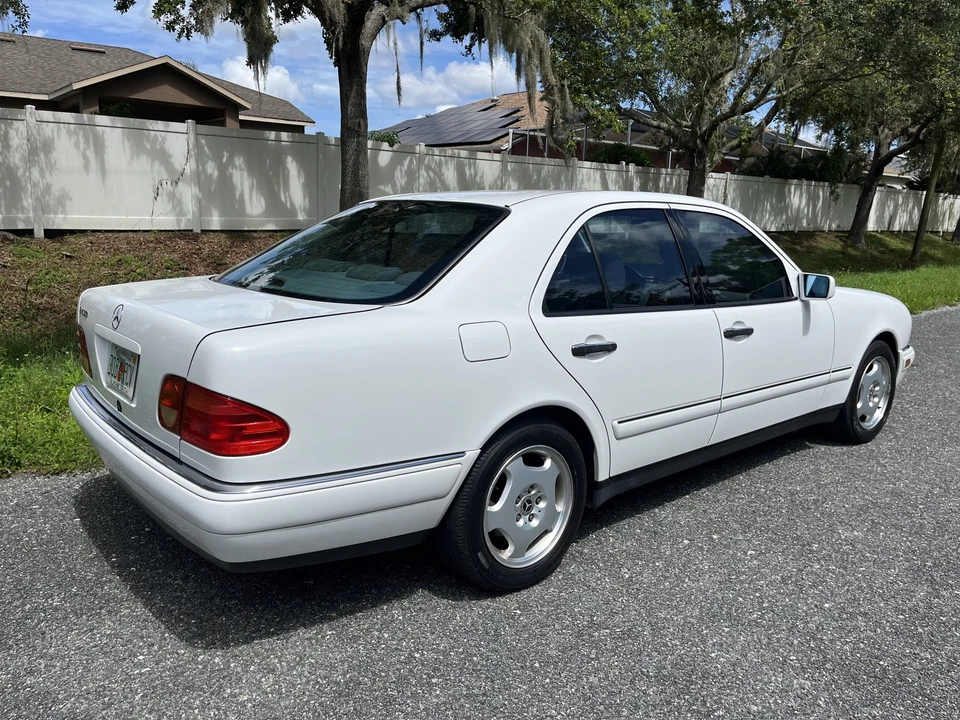 1999 Mercedes-Benz W210 E-Class - Image 11 of 31