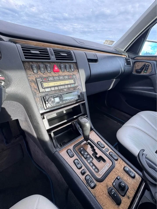 1999 Mercedes-Benz W210 E 36 & E 50 & E 55 & E 60 AMG - Image 13 of 20