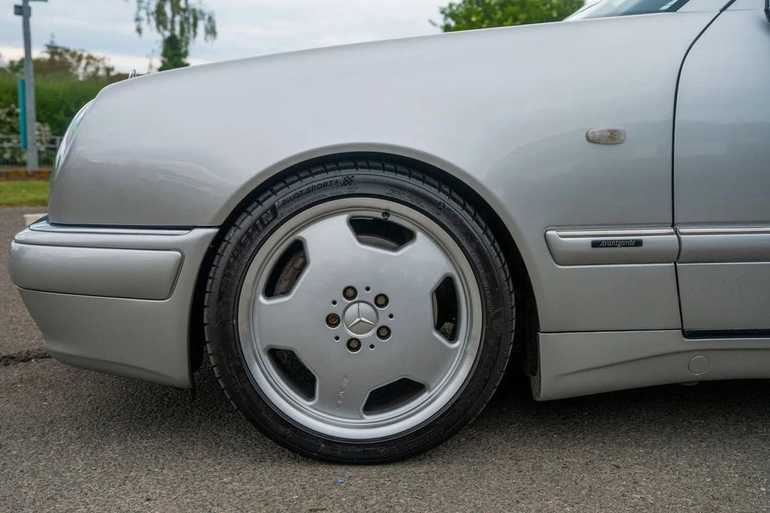 1999 Mercedes-Benz W210 E 36 & E 50 & E 55 & E 60 AMG - Image 19 of 31