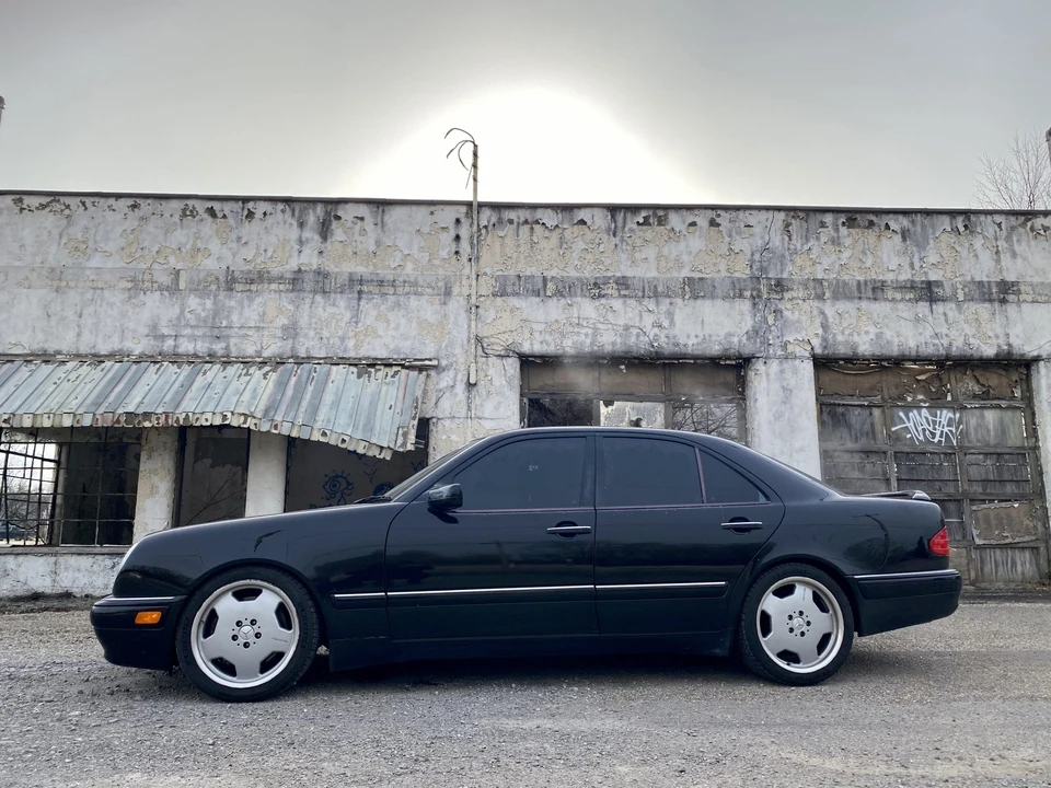 1999 Mercedes-Benz W210 E 36 & E 50 & E 55 & E 60 AMG - Image 18 of 31
