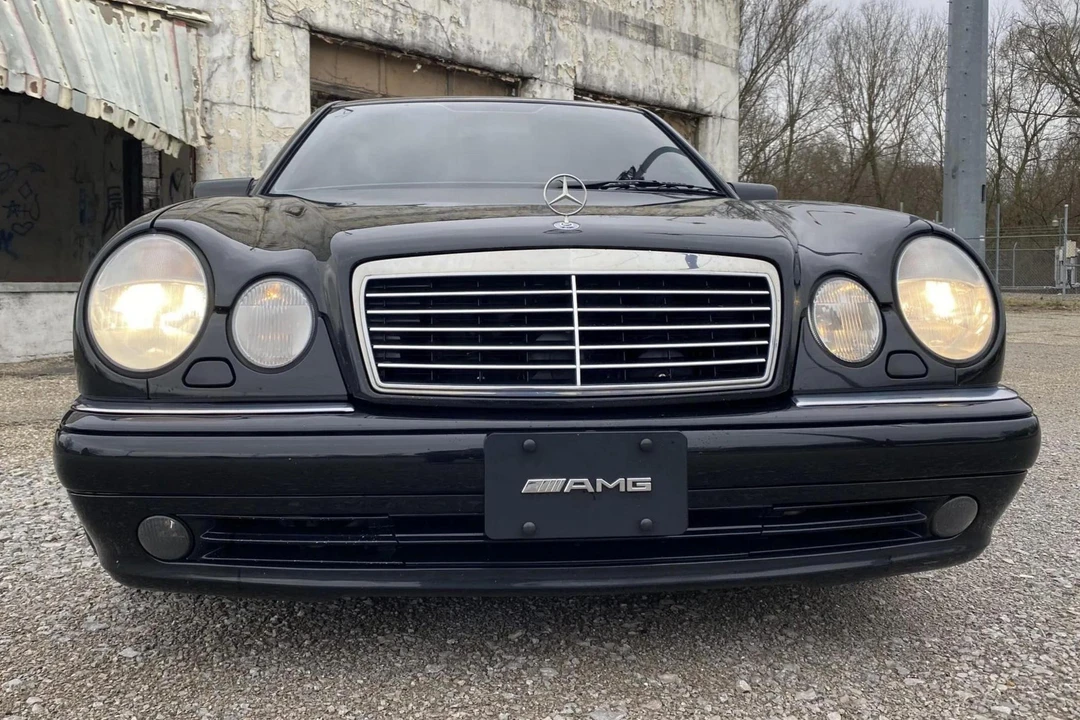 1999 Mercedes-Benz W210 E 36 & E 50 & E 55 & E 60 AMG - Image 2 of 31