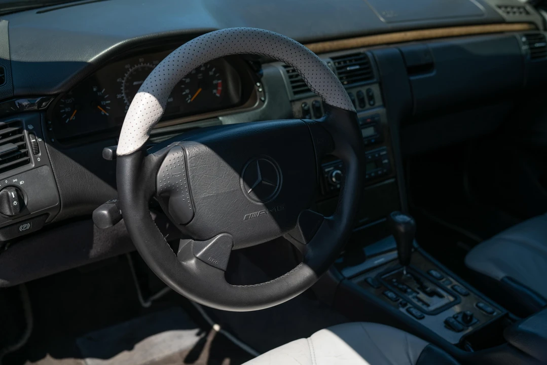 1999 Mercedes-Benz W210 E 36 & E 50 & E 55 & E 60 AMG - Image 30 of 31