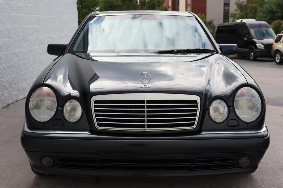 1999 Mercedes-Benz W210 E 36 & E 50 & E 55 & E 60 AMG - Image 2 of 31